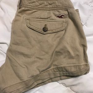 hollister khaki shorts