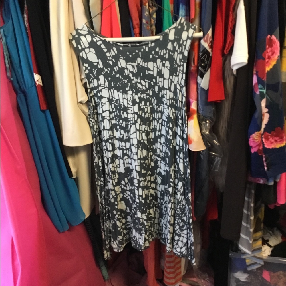 Patterned shift dress