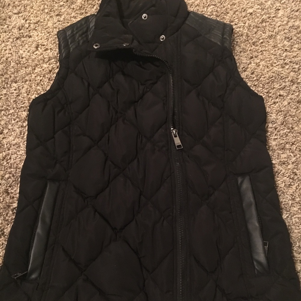 Black zip up vest