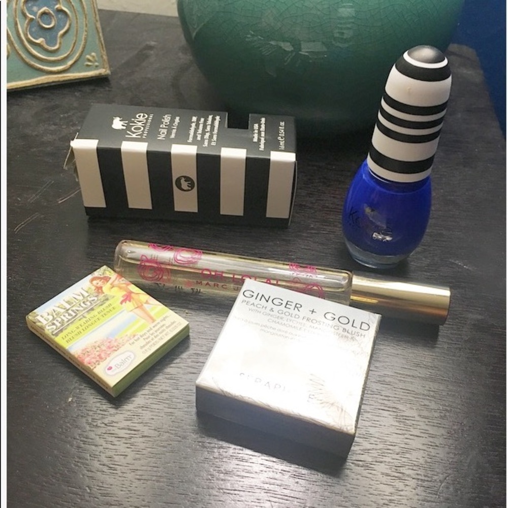 Makeup bundle!