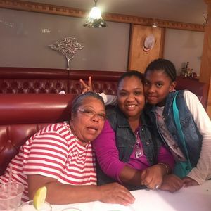 Meet your Posher, Saira