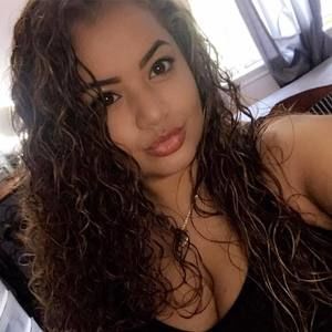 Meet your Posher, Corinne