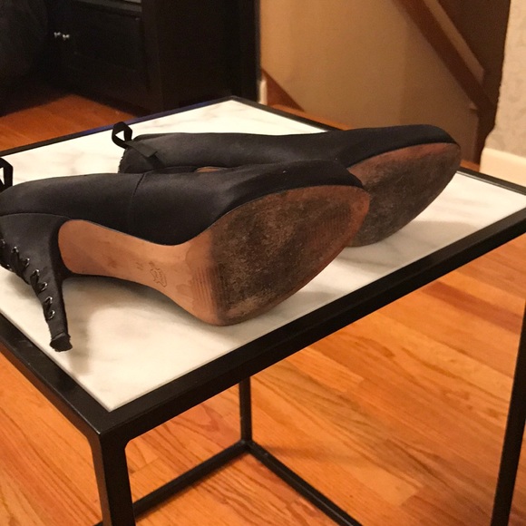 BCBG Maxazria Black Heels w/ Gorgeous Bow and Tie - Picture 6 of 6