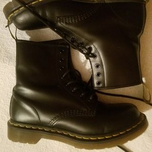 Original Air Walk Black Doc.Martens
