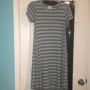 Blue and white Carly