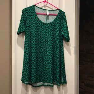 Lularoe Perfect Tee size xs green and black