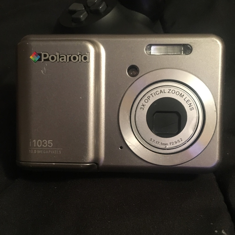 !1035 Polaroid Camara