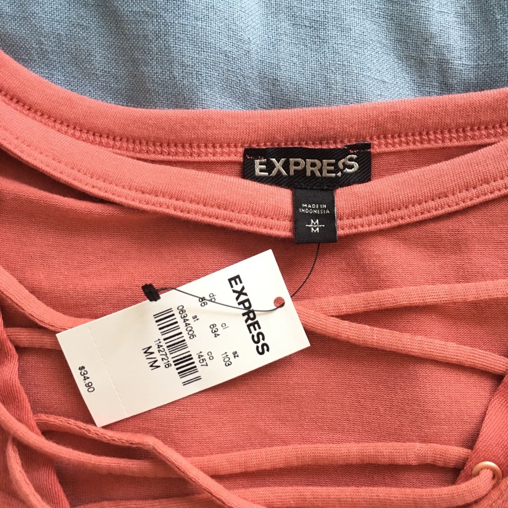 SOLD. NWT Express Lace Up Choker Tee - Picture 3 of 3