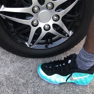 Meet your Posher, Aaron