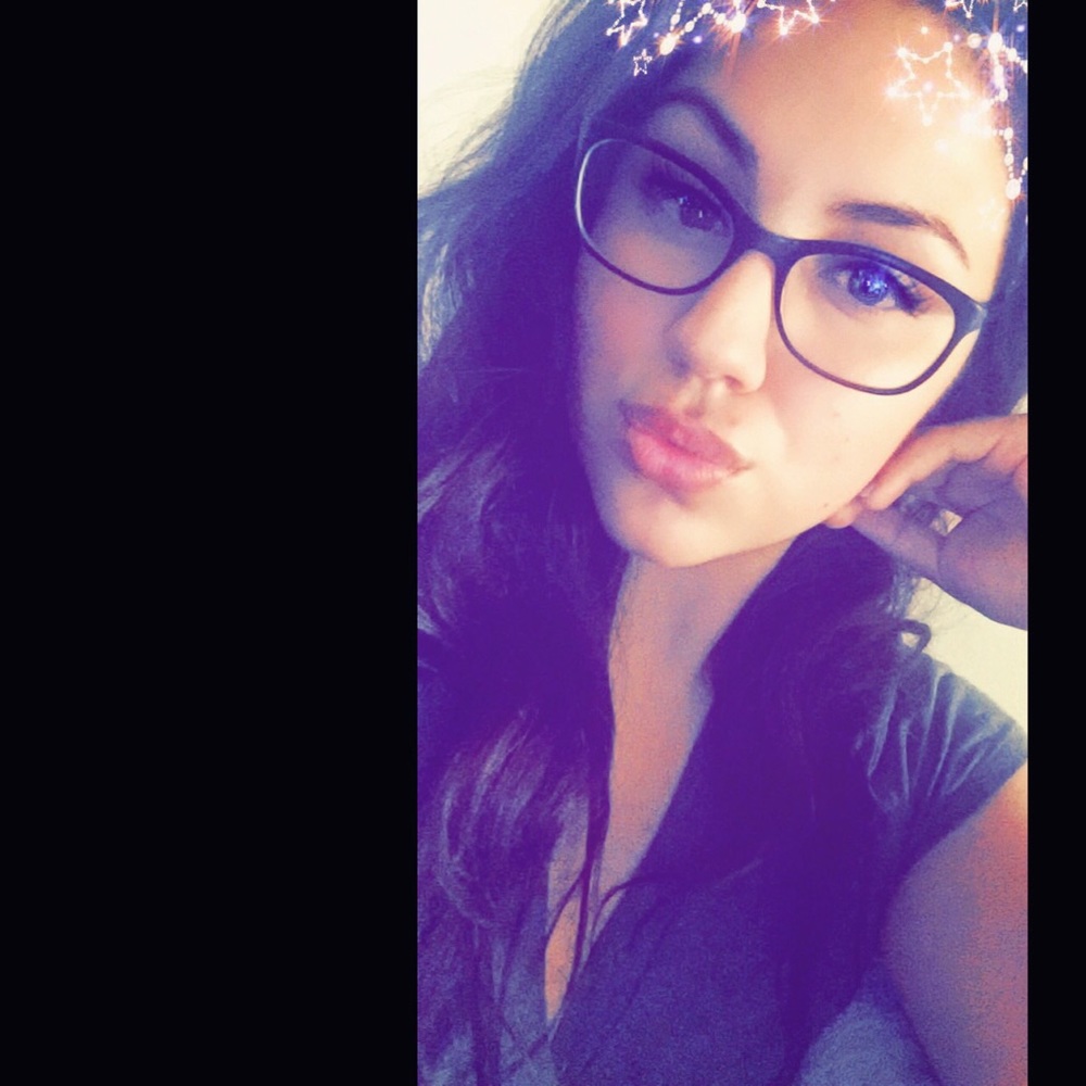 Meet your Posher, Erika