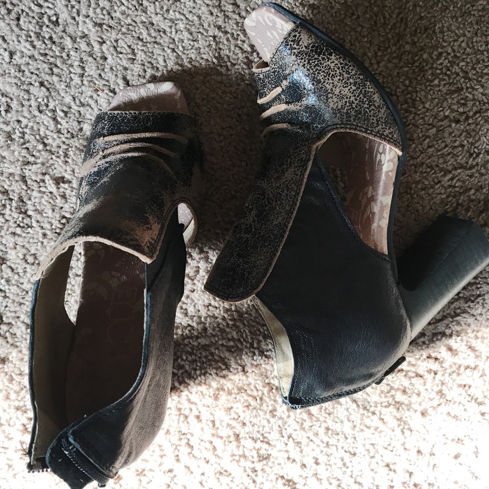 Dkode heels