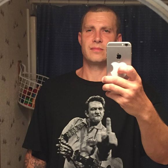 Meet your Posher, Joshua - Picture 1 of 1