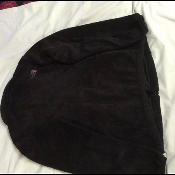 Black North Face Jacket - Picture 2 of 5