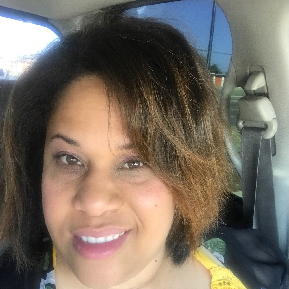 Meet your Posher, Nicole