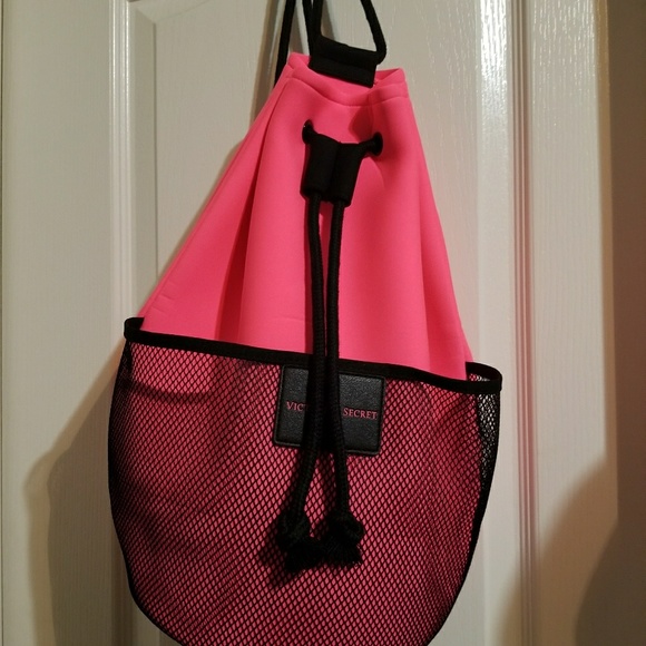 VICTORIA SECRET SLING BACK PACK - Picture 4 of 5