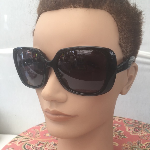 Mui Mui sun glasses - Picture 2 of 8