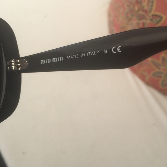 Mui Mui sun glasses - Picture 4 of 8