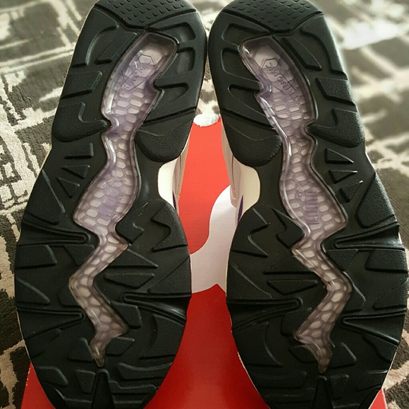 Puma - Picture 3 of 4