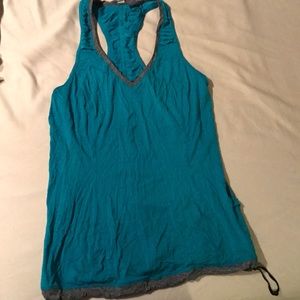 Turquoise lululemon tank