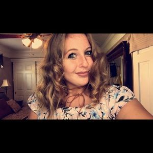 Meet your Posher, Mallory