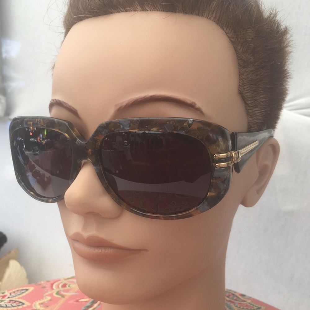 Valentino vintage sun glasses