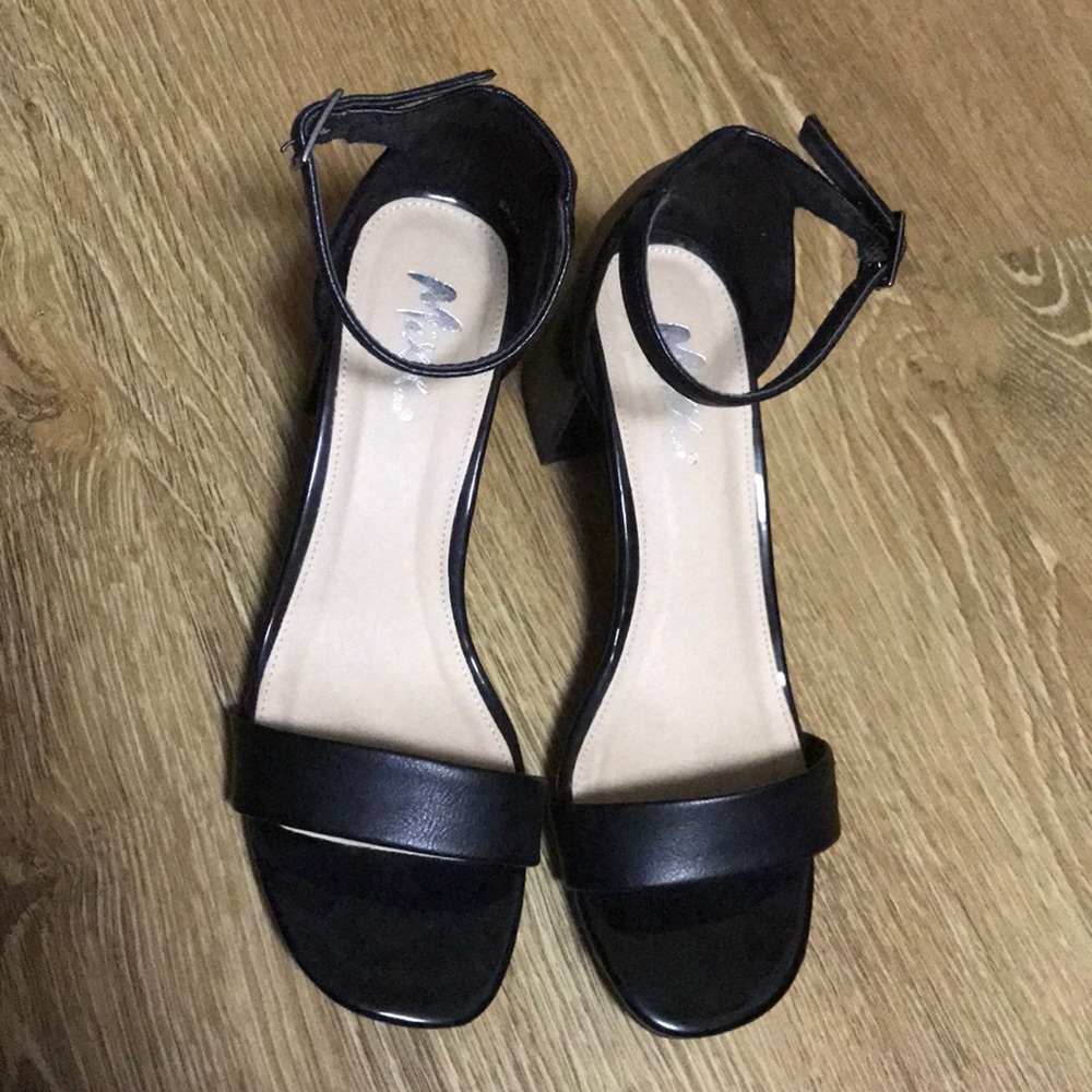 ❌❌SOLD❌❌Maxx Shuz Heels