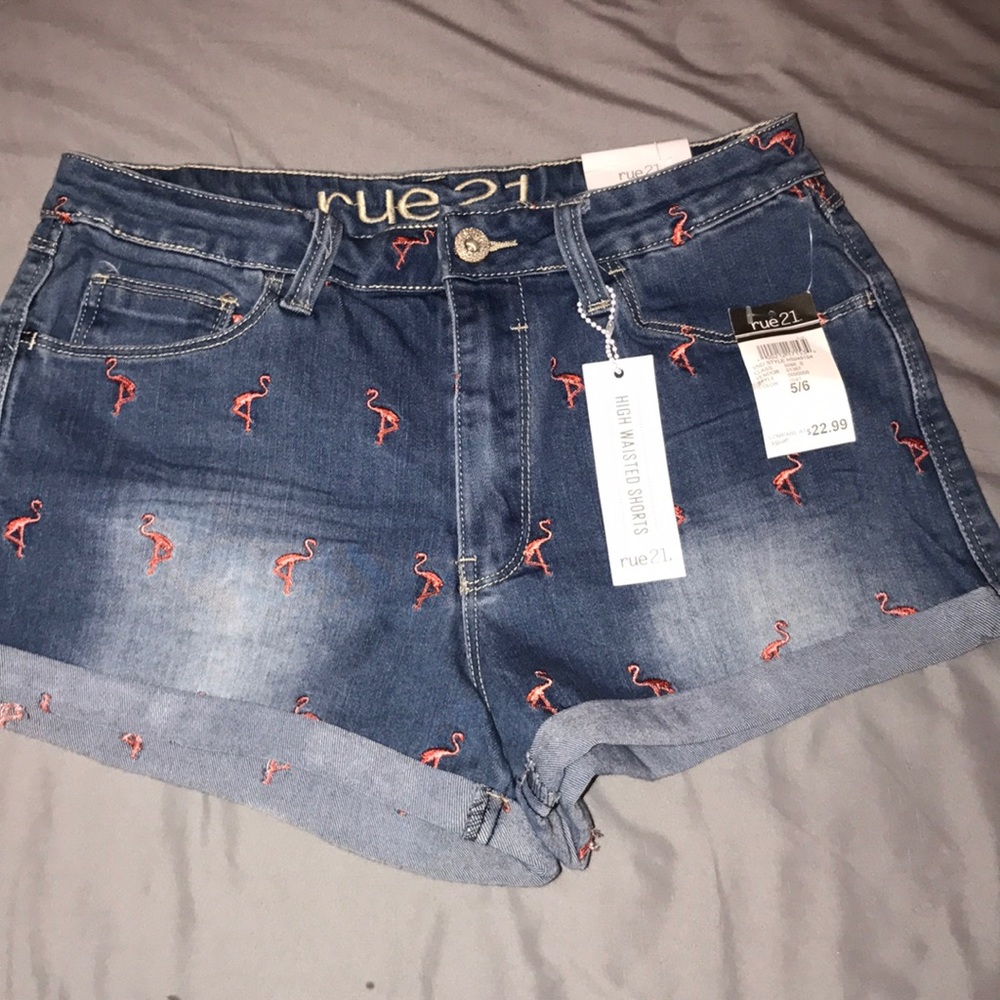 High waisted flamingo shorts