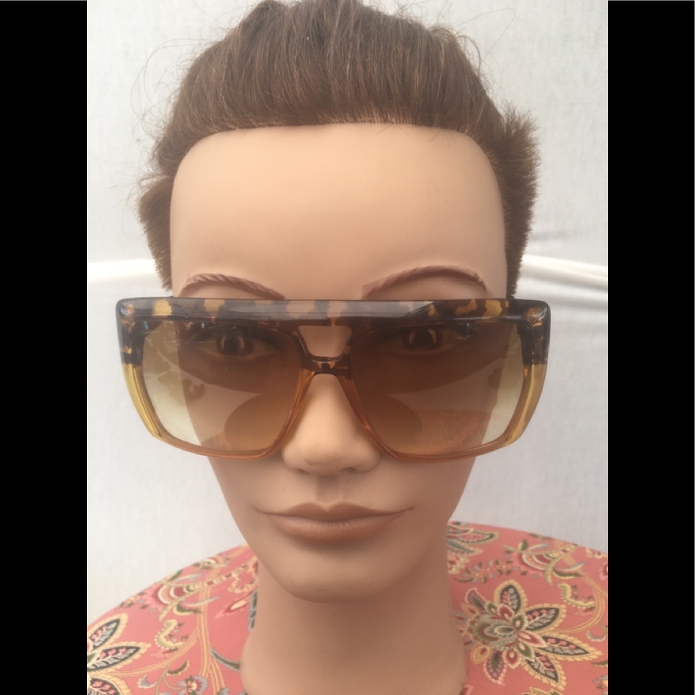 Vintage Gucci sun glasses