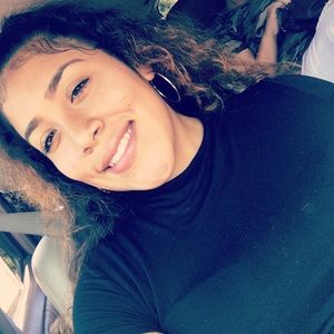 Meet your Posher, Eliahah