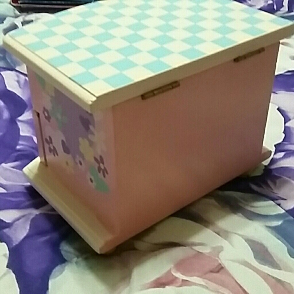 Jewelry Box - Picture 6 of 8