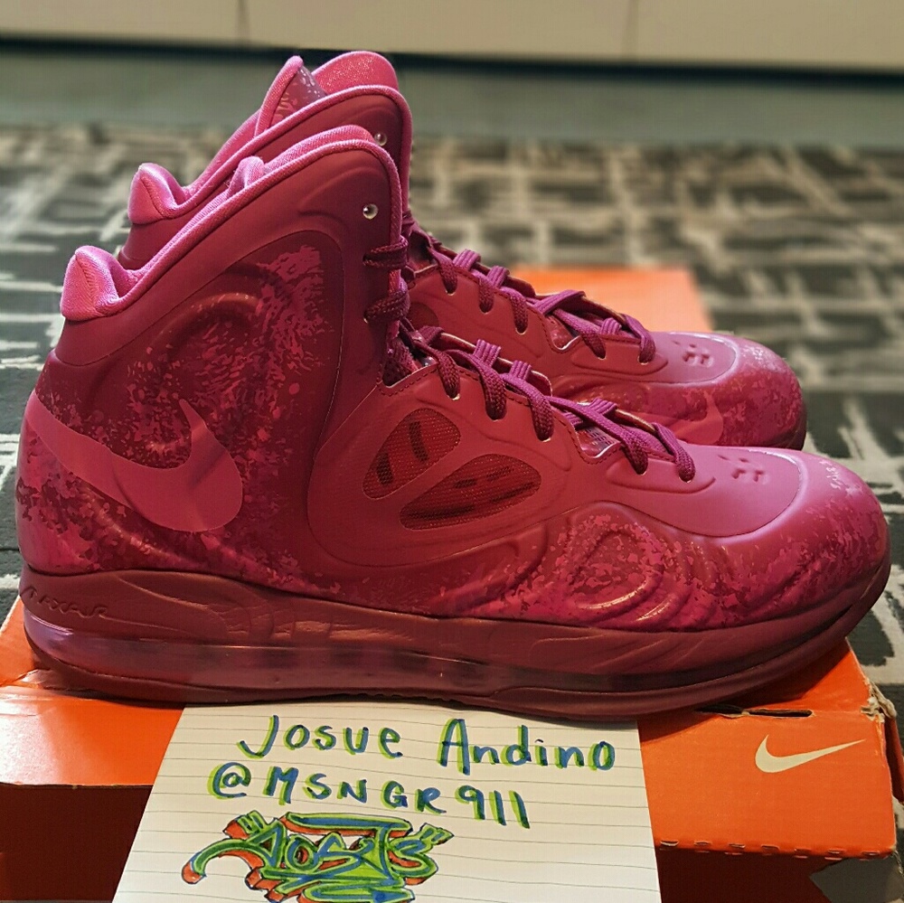 Nike hyperposite