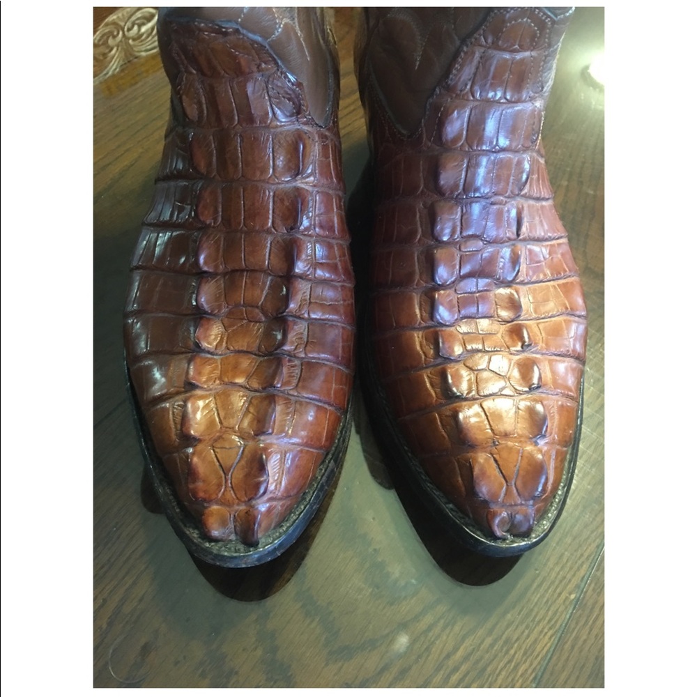 Men's exotic hornback alligator boots.