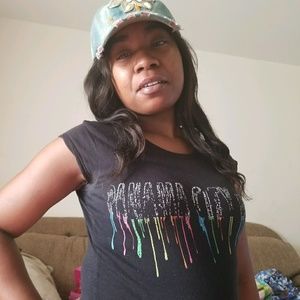 Meet your Posher, Domonique