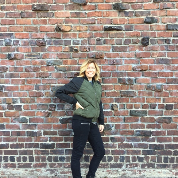 Meet your Posh Ambassador Stephanie - Picture 2 of 6