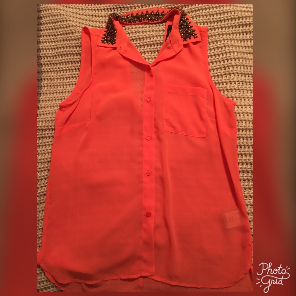 NWOT Jessica Simpson sheer, back cutout blouse
