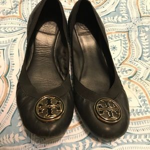 Black Caroline Tory Butch Flats