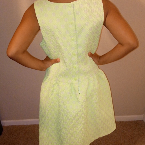Light Green dream dress - Picture 2 of 2