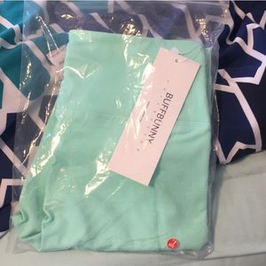 NWT buff bunny leggings