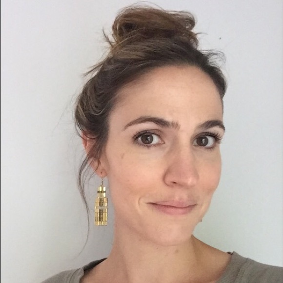 Meet your Posher, Rachel - Picture 2 of 2