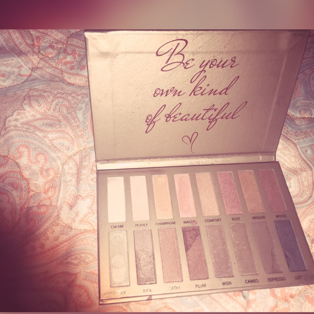 Eye shadows! - Picture 2 of 2