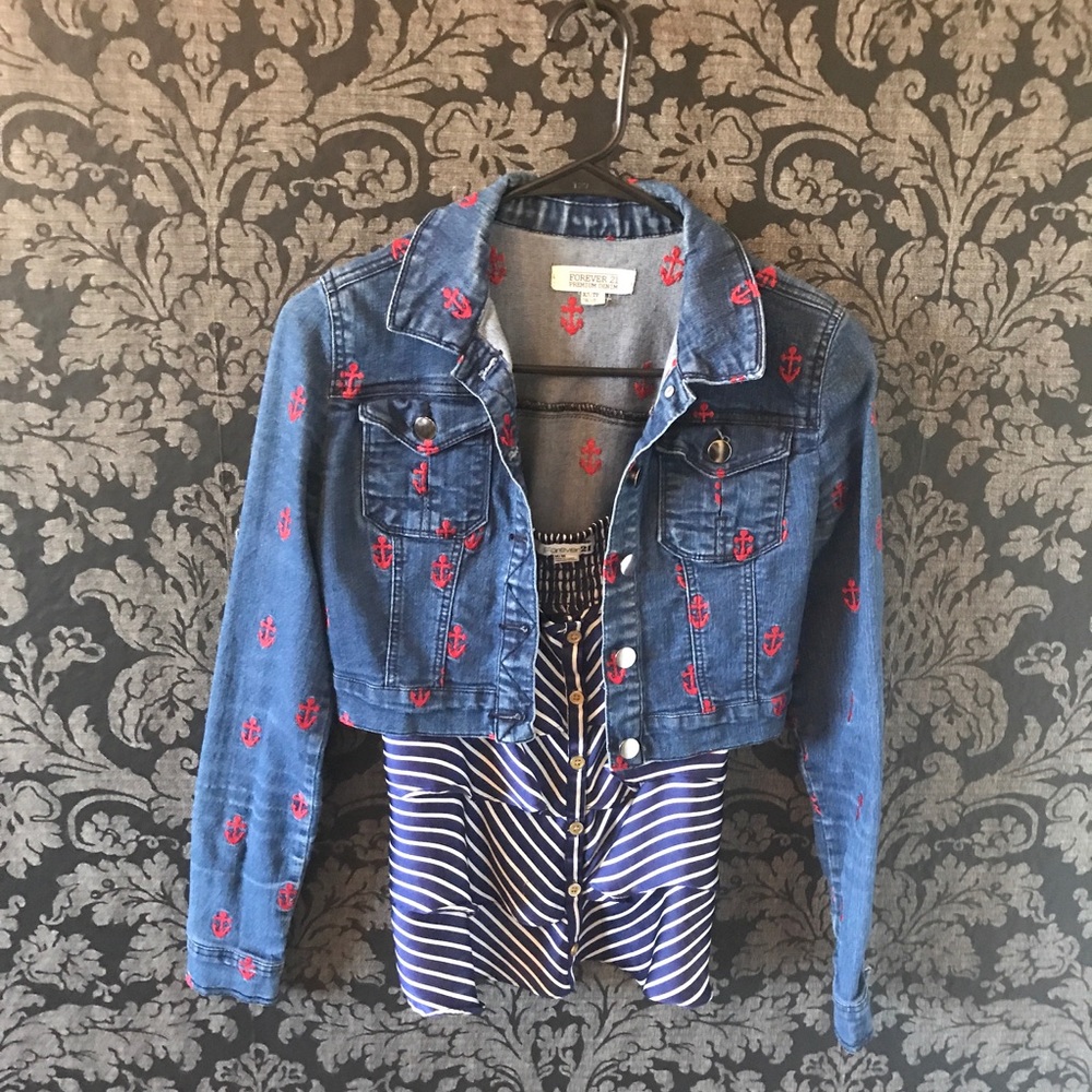 ⚓️ Nautical Navy Blue and White Stripped Blouse