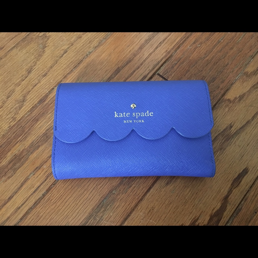 Kate Spade Scalloped Wallet