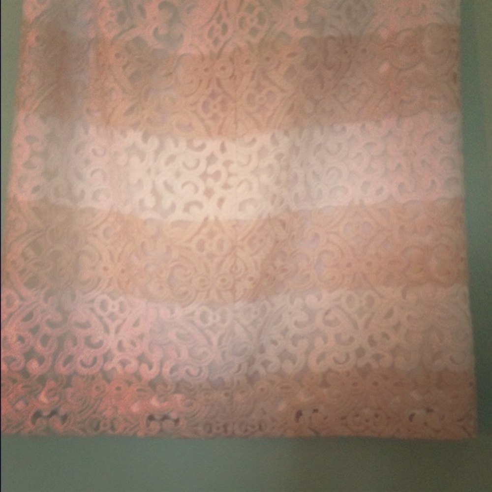 Women's laced white and brown floral skirt