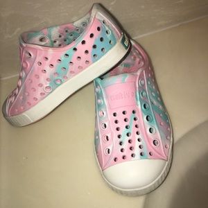 Toddler girl natives