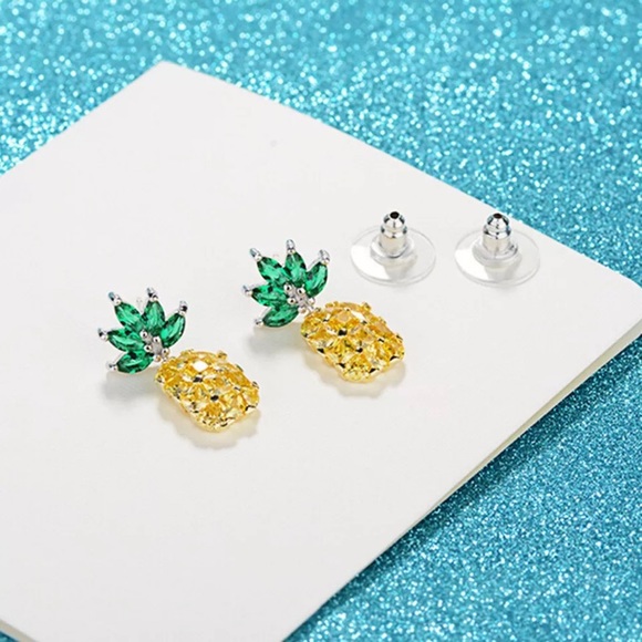 Crystal Pineapple Earrings - Picture 5 of 5