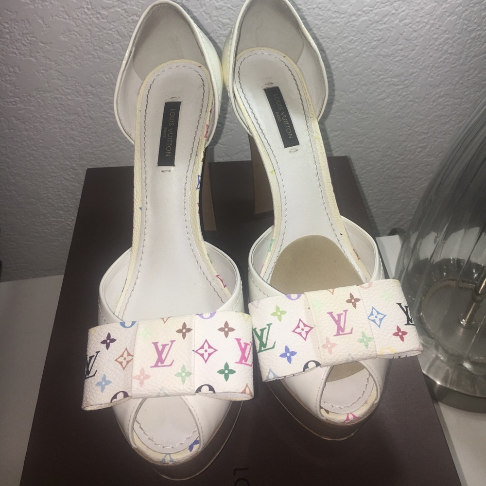 Louis Vuitton stacked heel shoes size 37.5