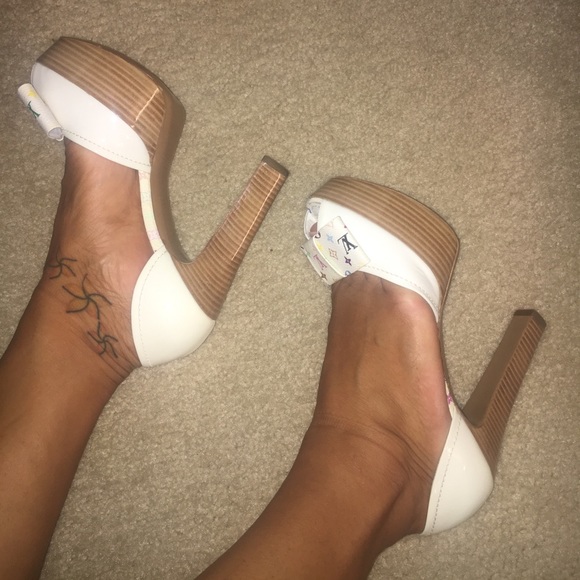 Louis Vuitton stacked heel shoes size 37.5 - Picture 6 of 7