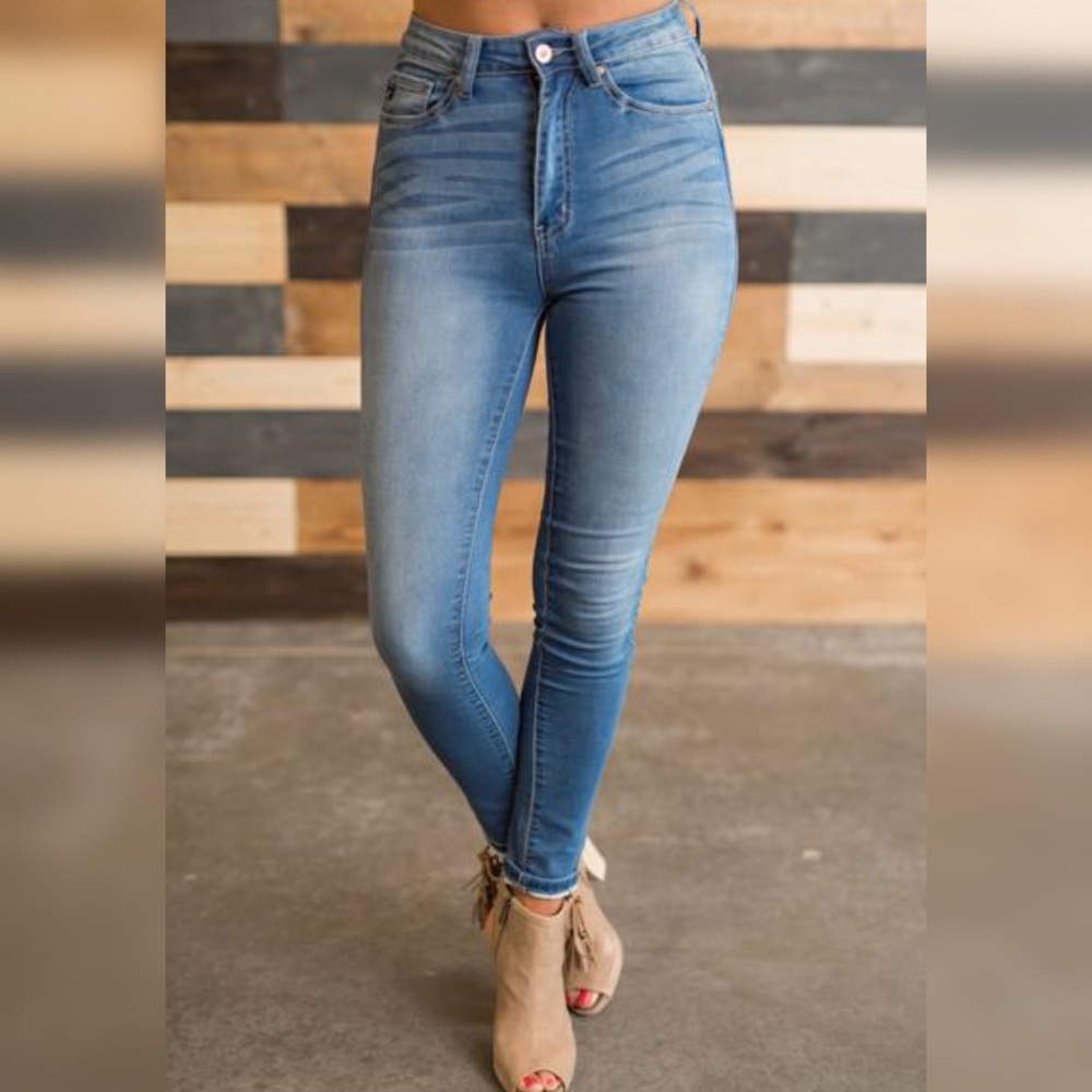 High waisted KanCan Jeans 9/29 or 8 in womens