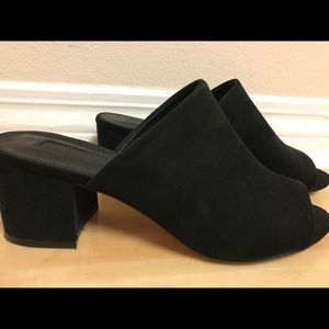 Forever 21 Black Mules