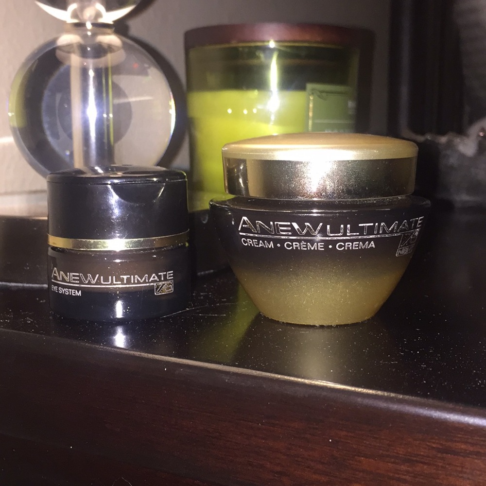 ISO!! AVON Anew Ultimate 7S Day & Night cream